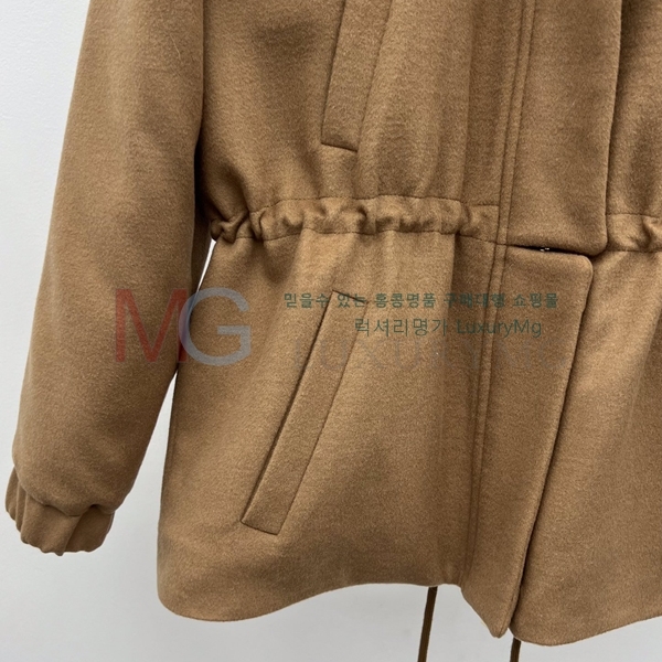 ���� �η�**�� Ż���� ���� �ٿ� �е� LP5670343-2