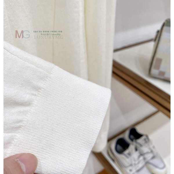 ���� ���ڷ� ��ġ�ڸ� ��ƮƼ 23437001-1