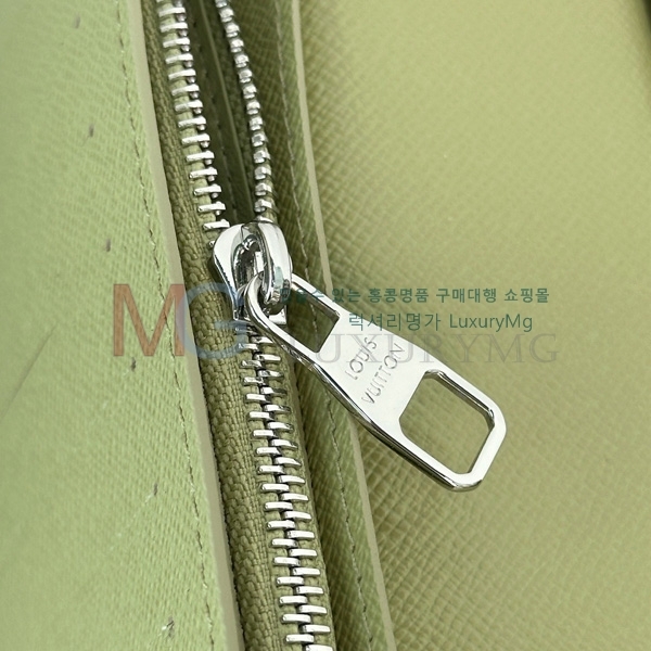 ���̺��� ���¥ ���� M28815-50