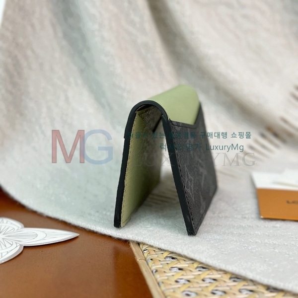 ���̺��� ���� ���ų����� M28642-80