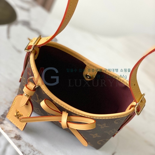 ���̺��� ĳ���� �̴�  M2A711-50