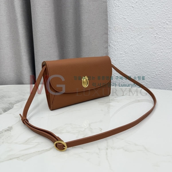 ��� �޴޸��� ������ ��Ʈ�� �Ŀ�ġ S6112-4