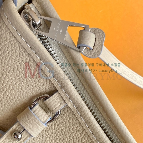 ���̺��� ĳ���� �̽�Ʈ ����Ʈ M2A369-1