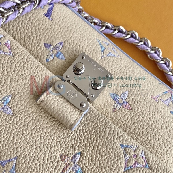 ���̺��� ���� ���鷻 M2A374-1