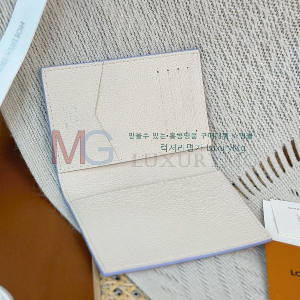 ���̺��� �н���Ʈ Ŀ�� �������� M29811-50