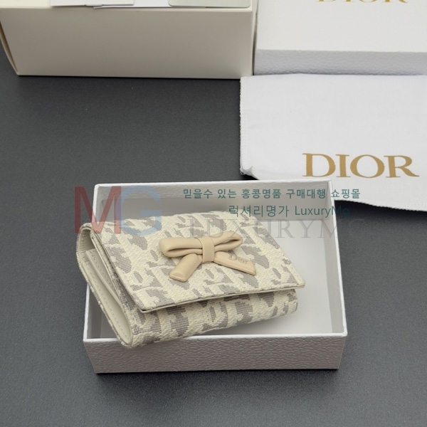 ��� ���ҳ��� �۸��� ���� S25006-2