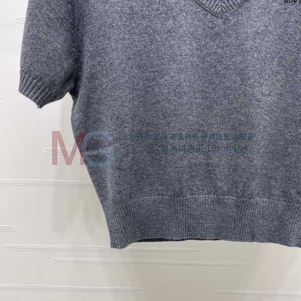 ���� �̿�̿� ���� Ƽ���� MU376880-1