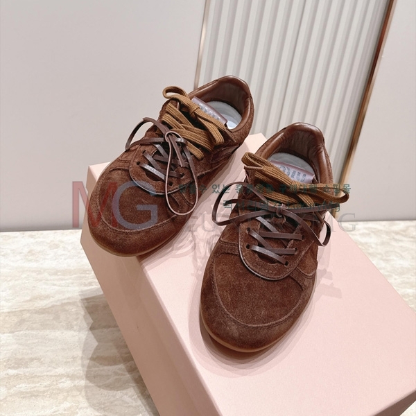 ���� �̿�̿� ����Ŀ�� MIU012585