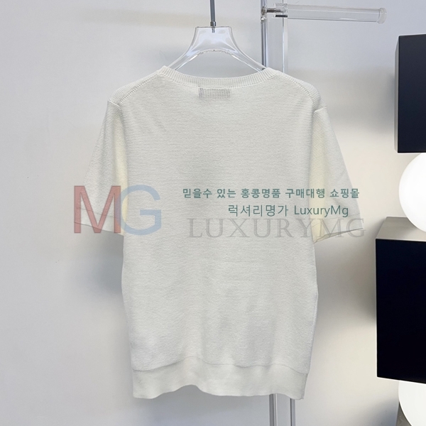 ���� �η�**�� ���� Ƽ���� LP3674380-1