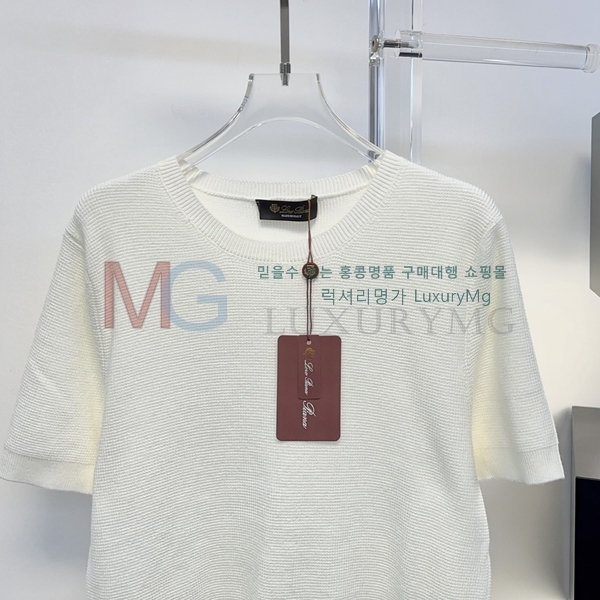 ���� �η�**�� ���� Ƽ���� LP3674380-1