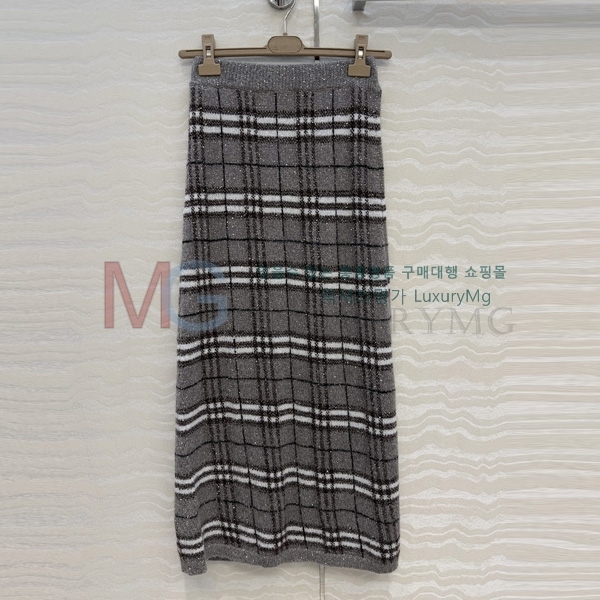 ���� ���ڷ� ��ġ�ڸ� ��ĿƮ BC5456088-3