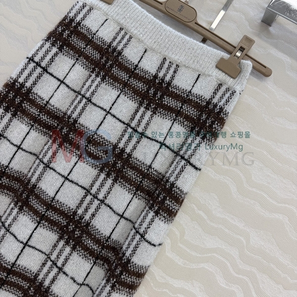 ���� ���ڷ� ��ġ�ڸ� ��ĿƮ BC5456088-4