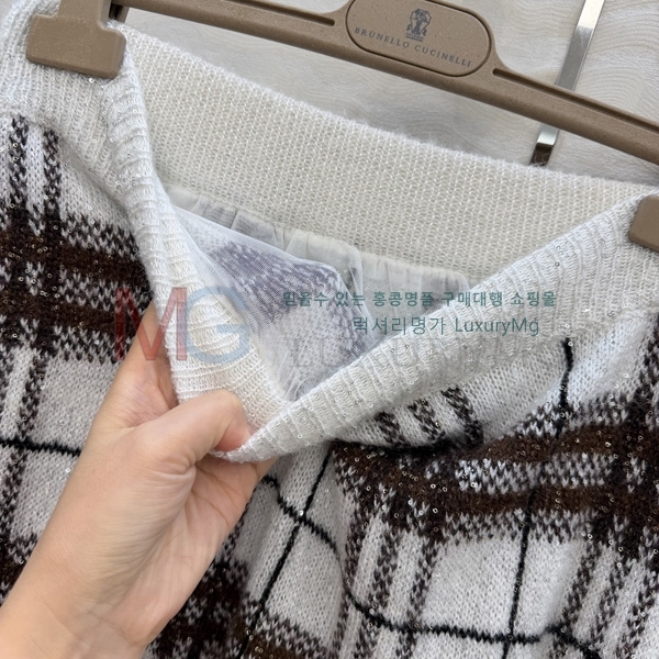 ���� ���ڷ� ��ġ�ڸ� ��ĿƮ BC5456088-4