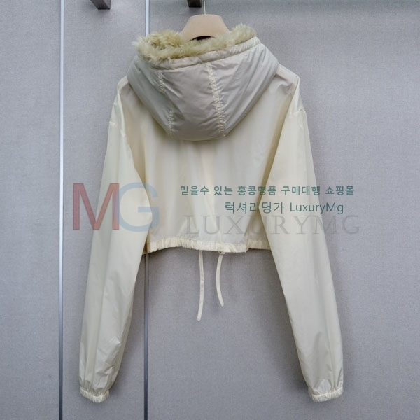 ���� �̿�̿� ���� MU4356032-4
