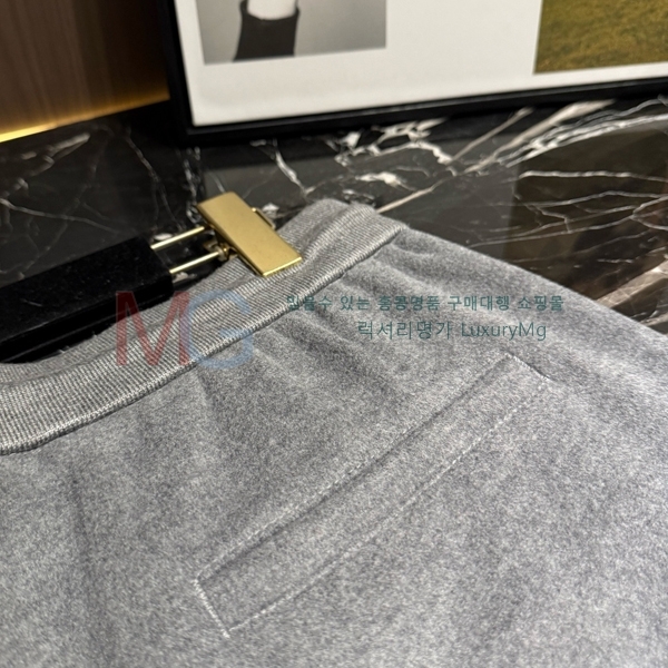 ���� ���ڷ� ��ġ�ڸ� ��Ʈ 23437100-4