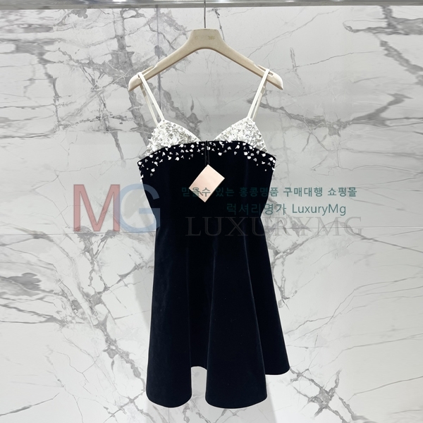 ���� �̿�̿� ���ǽ� MIU340232-17