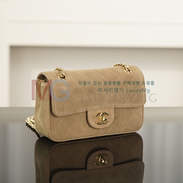 ��* �÷��� AS6573-702