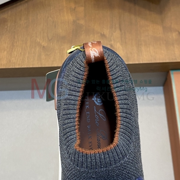 ���� �η�**�� ����Ŀ�� LP677061-9