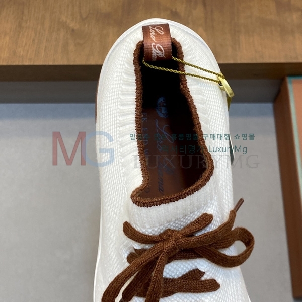 ���� �η�**�� ����Ŀ�� LP677061-8