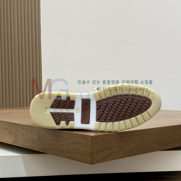 ���� �η�**�� ����Ŀ�� LP677061-2