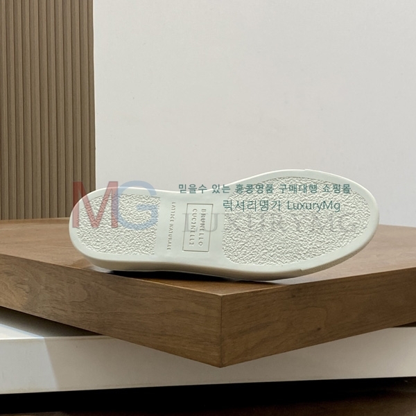 ���� ���ڷ� ��ġ�ڸ� ����Ŀ�� B0669051-3
