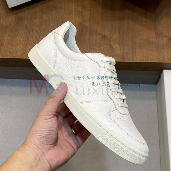 ���� ���ڷ� ��ġ�ڸ� ����Ŀ�� B0669051-2