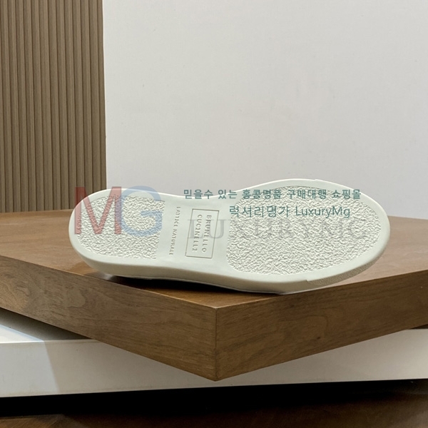 ���� ���ڷ� ��ġ�ڸ� ����Ŀ�� B0669051-2