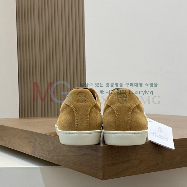 ���� ���ڷ� ��ġ�ڸ� ����Ŀ�� B0669051-1