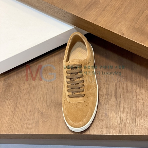 ���� ���ڷ� ��ġ�ڸ� ����Ŀ�� B0669051-1