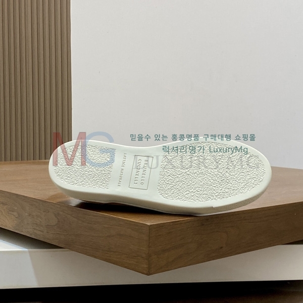 ���� ���ڷ� ��ġ�ڸ� ����Ŀ�� B0669051-1