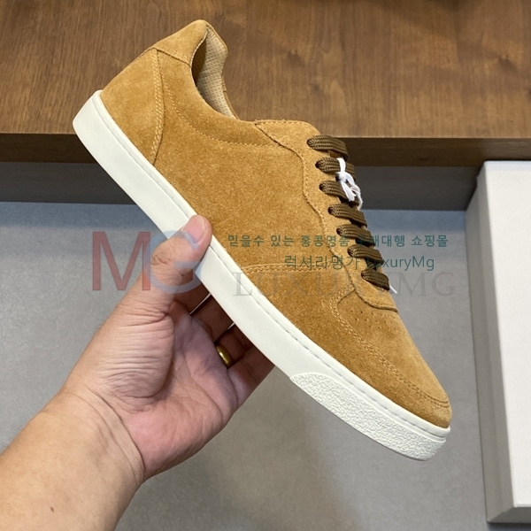 ���� ���ڷ� ��ġ�ڸ� ����Ŀ�� B0669051-1