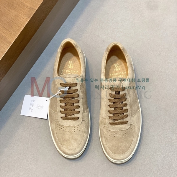 ���� ���ڷ� ��ġ�ڸ� ����Ŀ�� B0669051