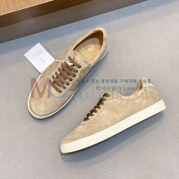 ���� ���ڷ� ��ġ�ڸ� ����Ŀ�� B0669051