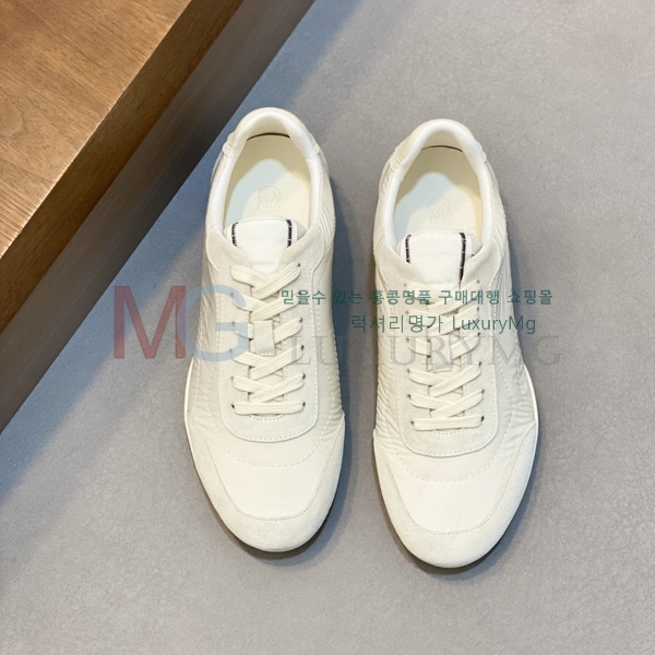 ���� ���ڷ� ��ġ�ڸ� ����Ŀ�� BC3015580-4
