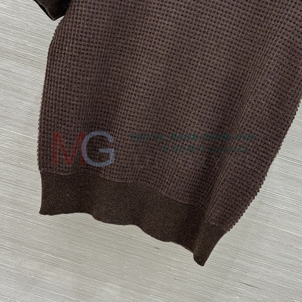���� �η�**�� ���� Ƽ���� LP3674380-7
