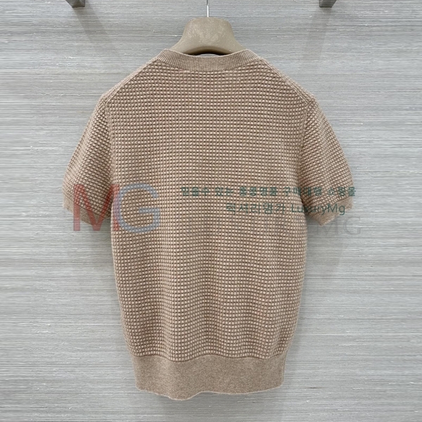 ���� �η�**�� ���� Ƽ���� LP3674380-8