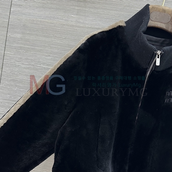 ���� �̿�̿� Ŭ���� �� �ٿ� ���� MIU45602224-1