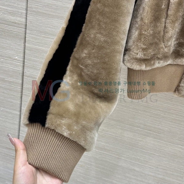 ���� �̿�̿� Ŭ���� �� �ٿ� ���� MIU45602224-2