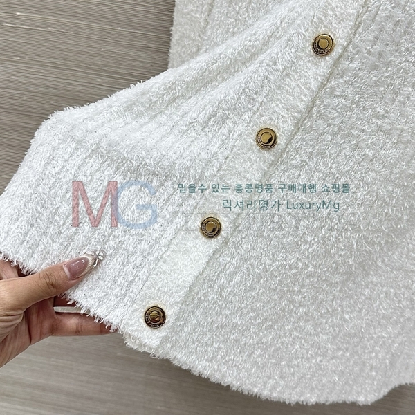 ���� �η�**�� ������ ����� LP64567022-2