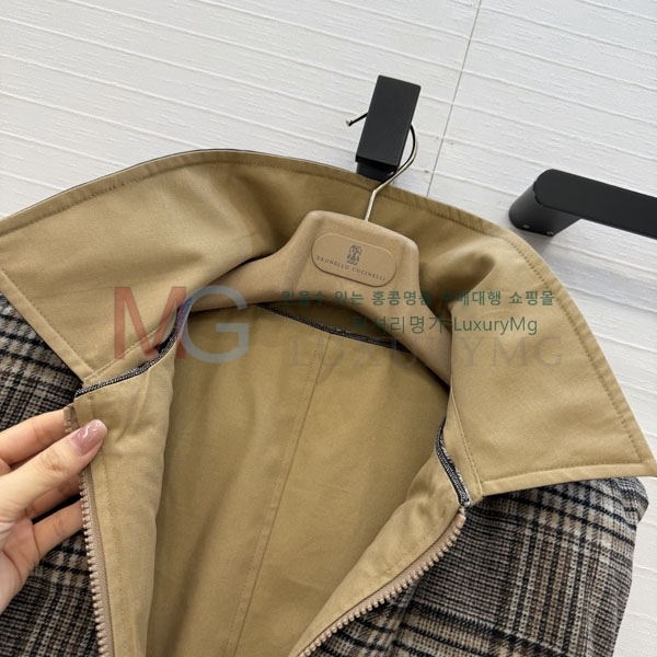 ���� ���ڷ� ��ġ�ڸ� ��� �ٿ� �е� ���� BC44569-8
