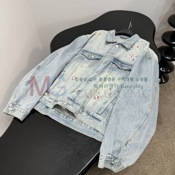 �������� �߷��þư� ���� B56708842-4