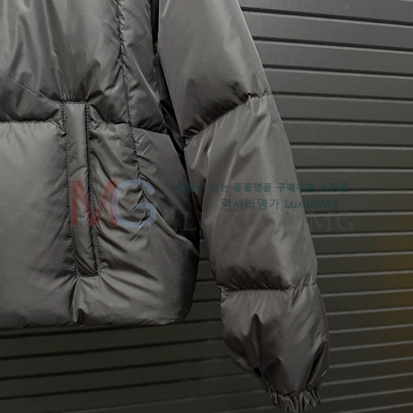 ���� ����� �ٿ� �е� Ż���� ���� PA45345682-8